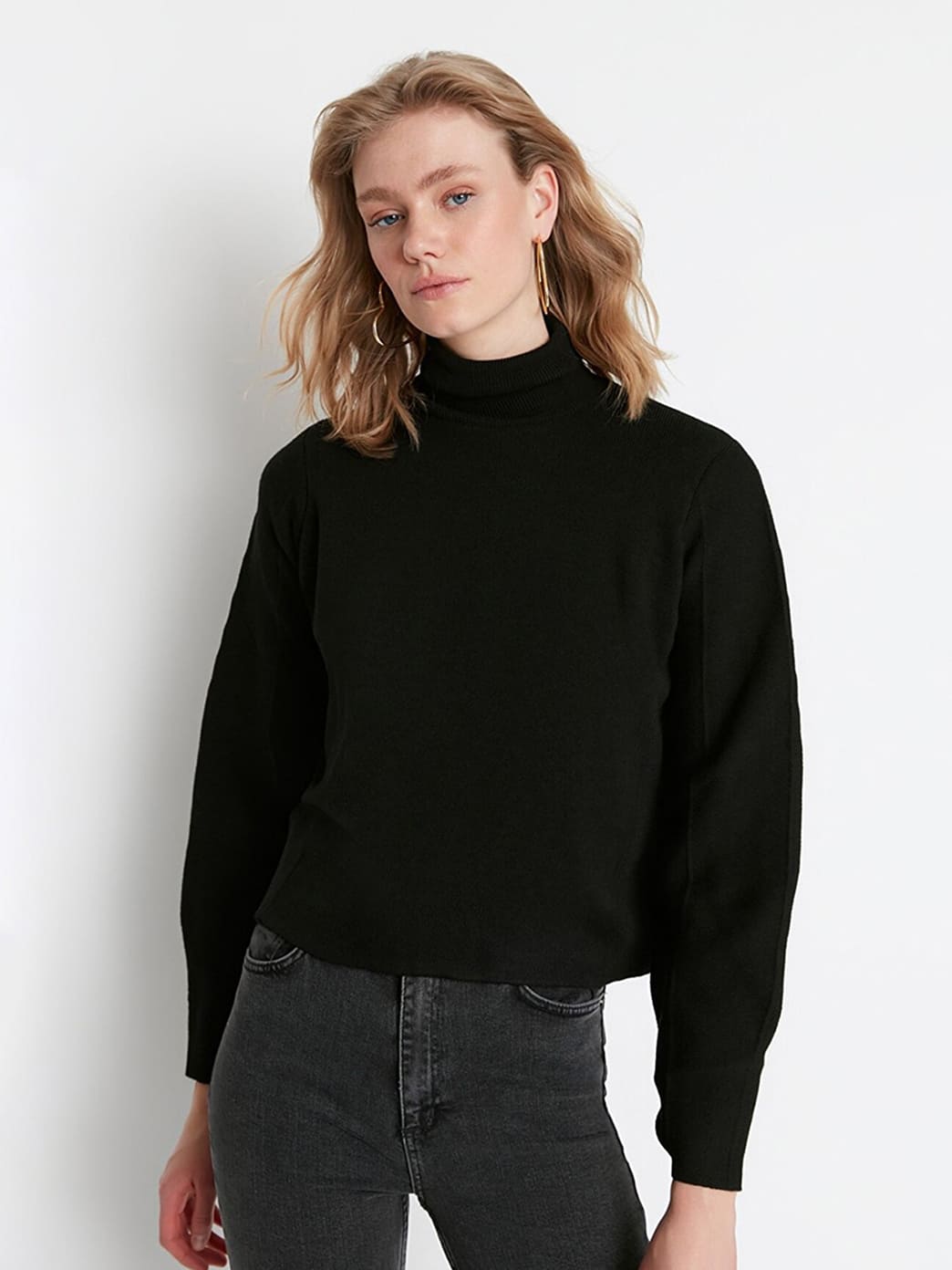 Black fine-knit layering top